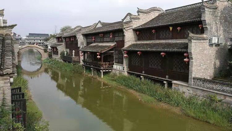 虫虫助手下载
